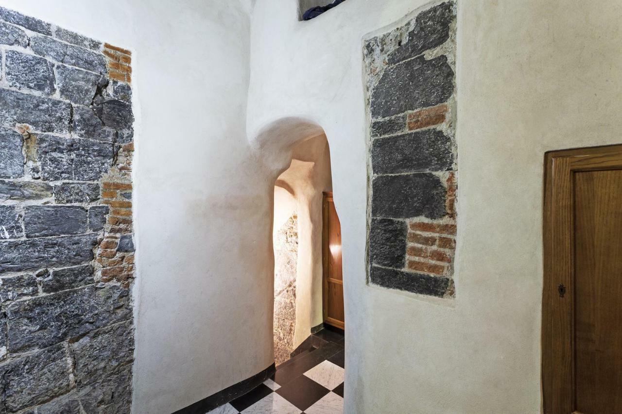 Wood And Stone Apartment In The Historical Center Génova Exterior foto