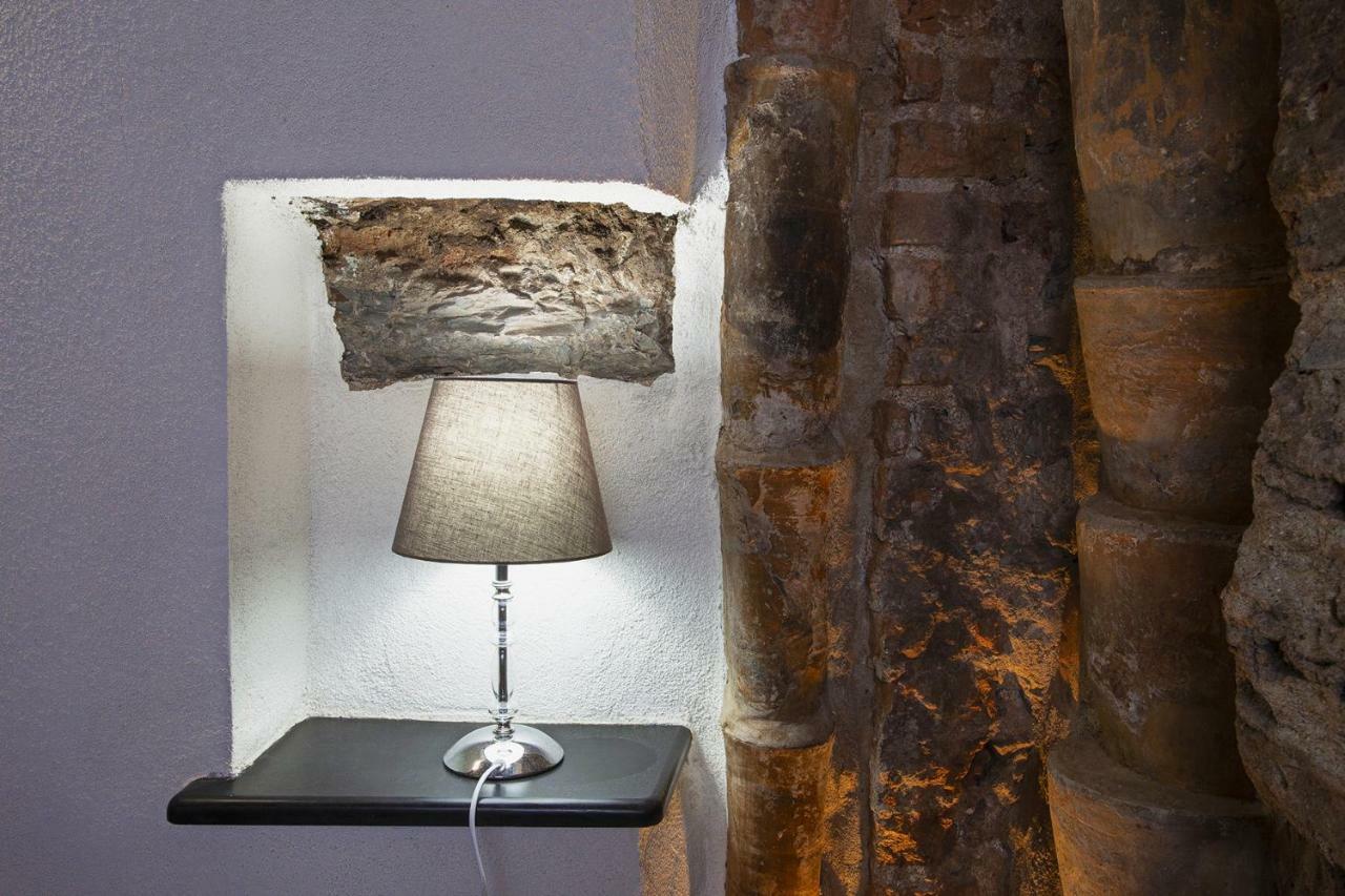 Wood And Stone Apartment In The Historical Center Génova Exterior foto
