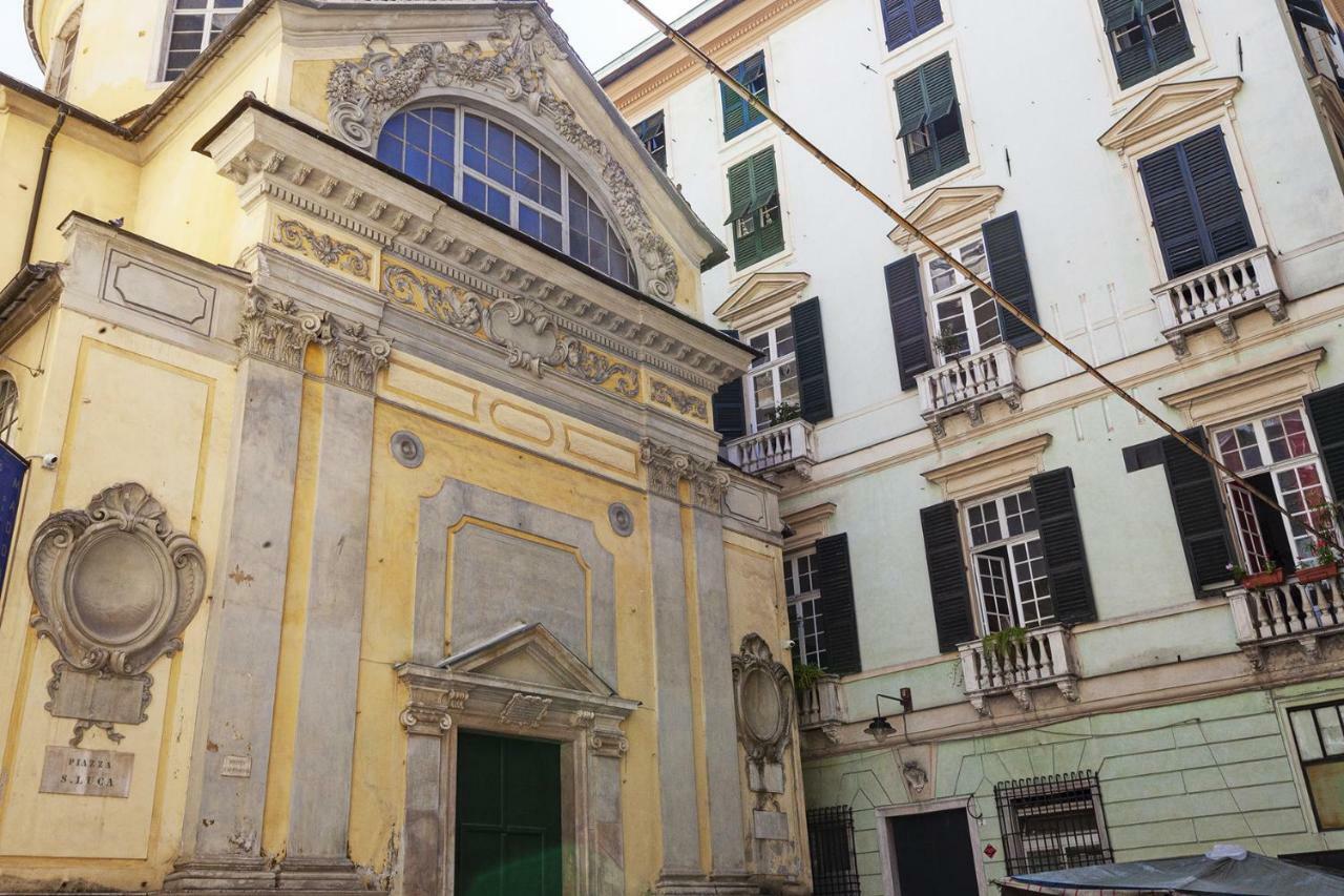 Wood And Stone Apartment In The Historical Center Génova Exterior foto